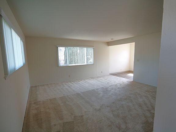 2nd image of 685 Nido Dr #3