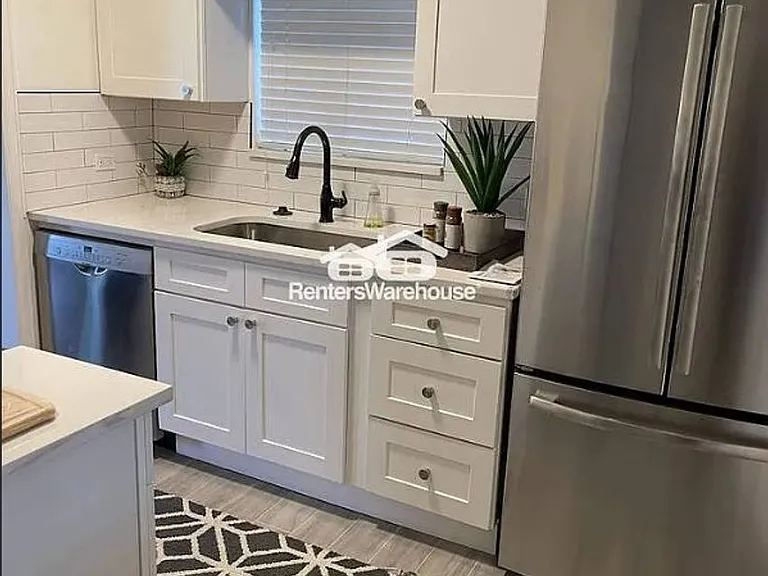 3315 E 31st Ave — Photo 8
