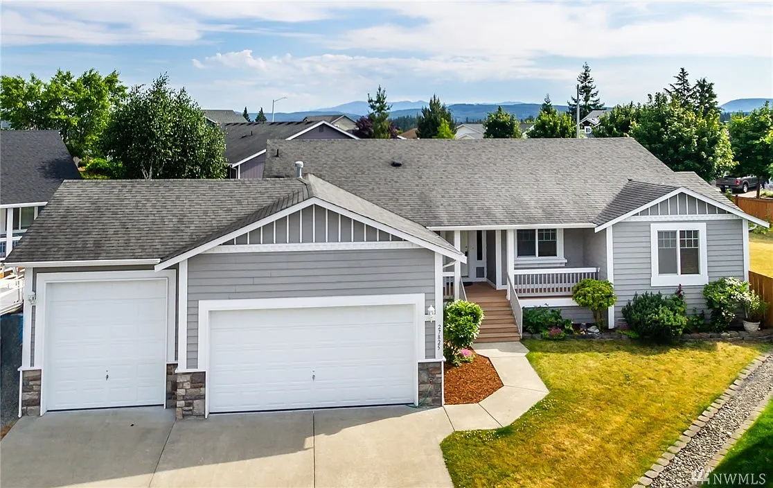 27825 73rd Dr NW photo 1