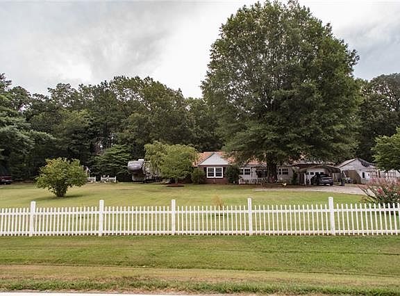 4th image of 2670 N Olivers Xrd
