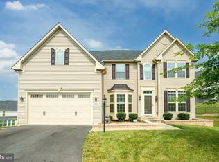 15700 Birdsong Ct, Woodbridge, VA 22193