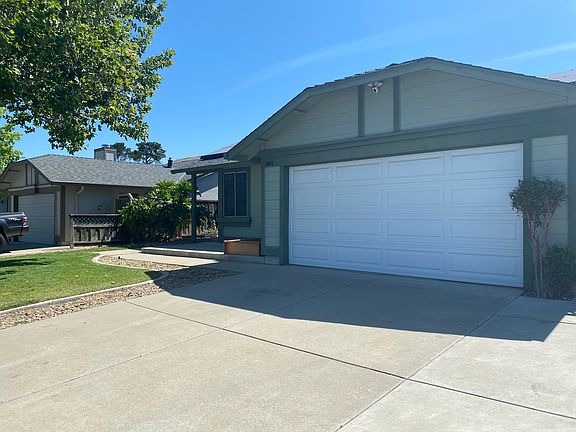 2nd image of 1460 Gamay Cir