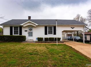 755 Ridge Ave, Saint Clair, MO 63077