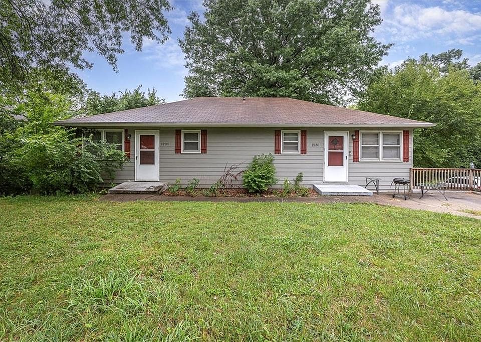 1st image of 1228-1230 N 64th Dr