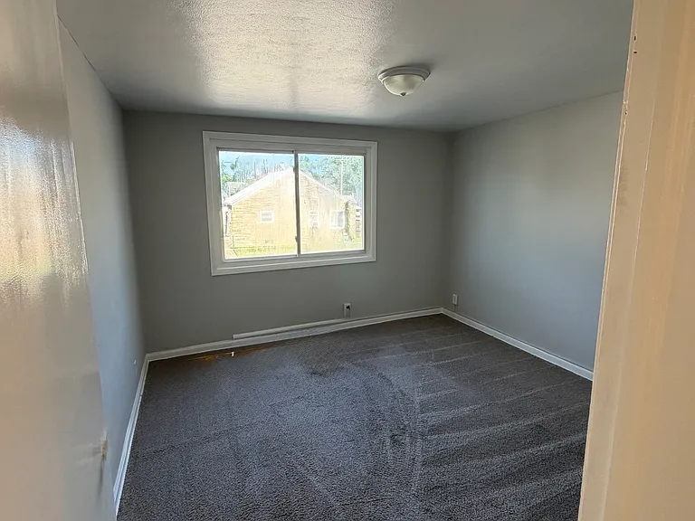 720 Locust St #B — Photo 6