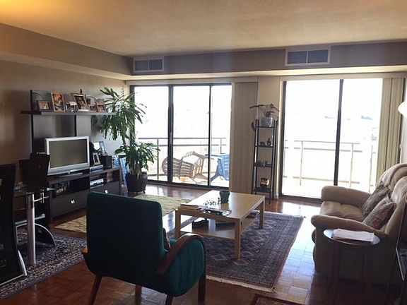 3rd image of 1530 Key Blvd N #712
