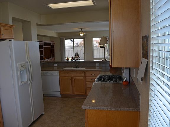 5th image of 1340 Tahoma Ln