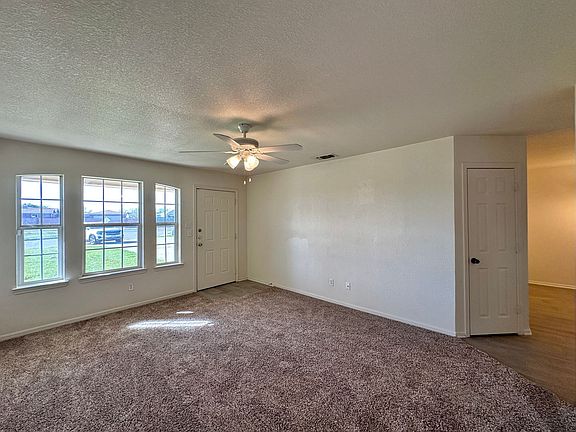 4th image of 2602 Seabiscuit Dr