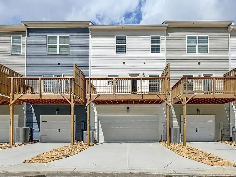 5477 Blossomwood Trl — Photo 11