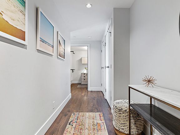 4th image of 1550 Fern St #1707