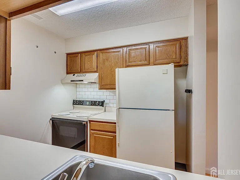 115 Ravens Crest Dr — Photo 11