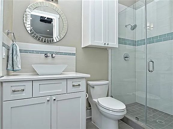 4th image of 1008 Villa Hill Dr