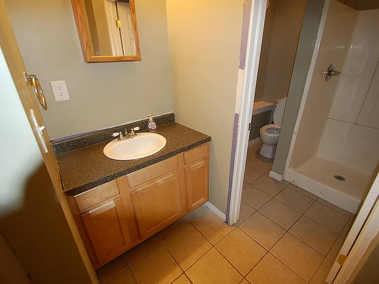 2427 W Clifton Ave #2 — Photo 8