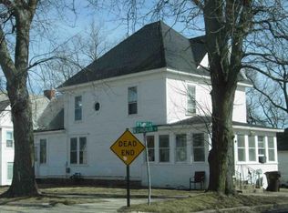206 E Market St, Mount Carroll, IL 61053