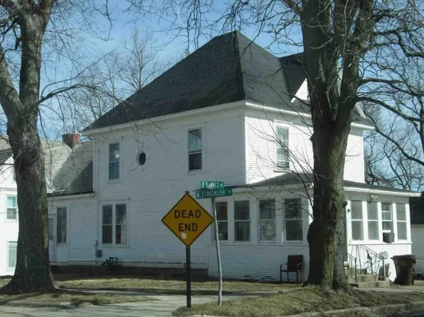 206 E Market St, Mount Carroll, IL 61053