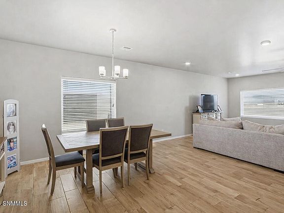 5th image of 3933 Santa Sophia Rd