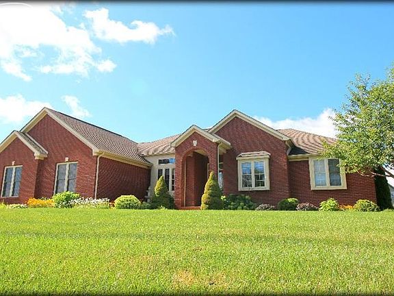 2nd image of 8468 Woodridge Dr