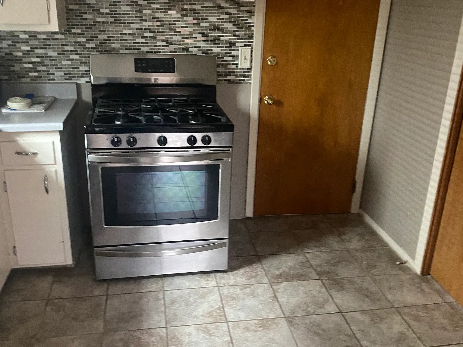 2 bed, 1106 sqft, $1,600 — Photo 2