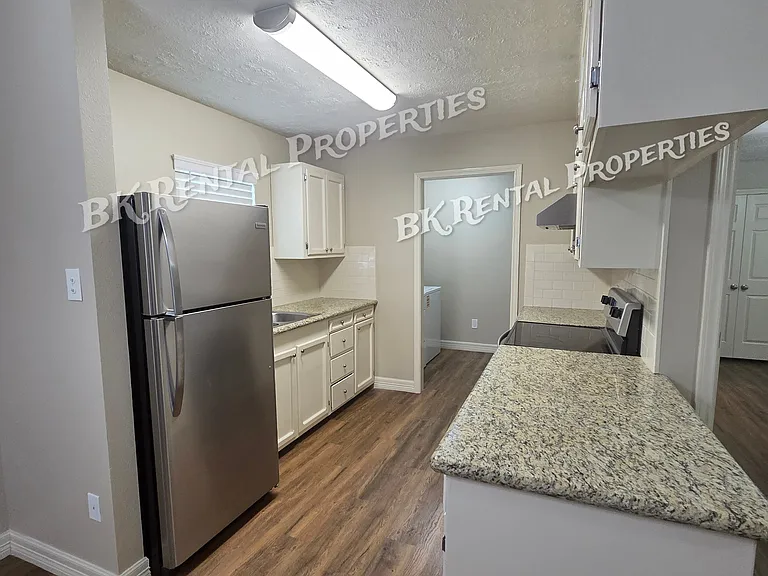 1438 Hayes Rd — Photo 8