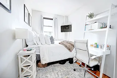 Rented by Urbane Brokerage