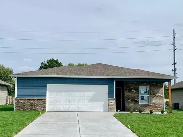 1716 Casey, Newton, KS 67114