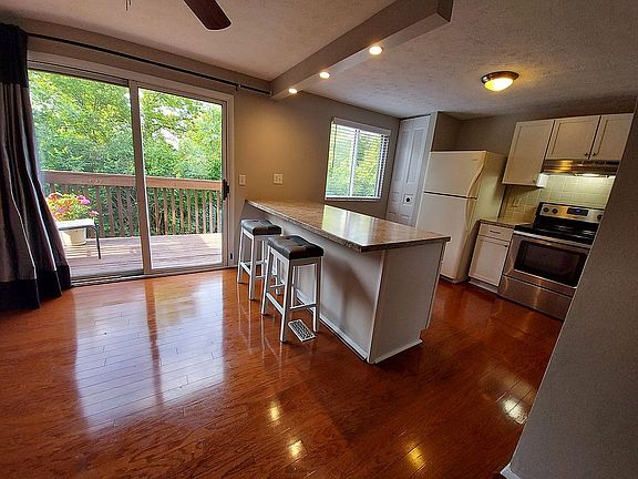 Open Floor Plan- New!