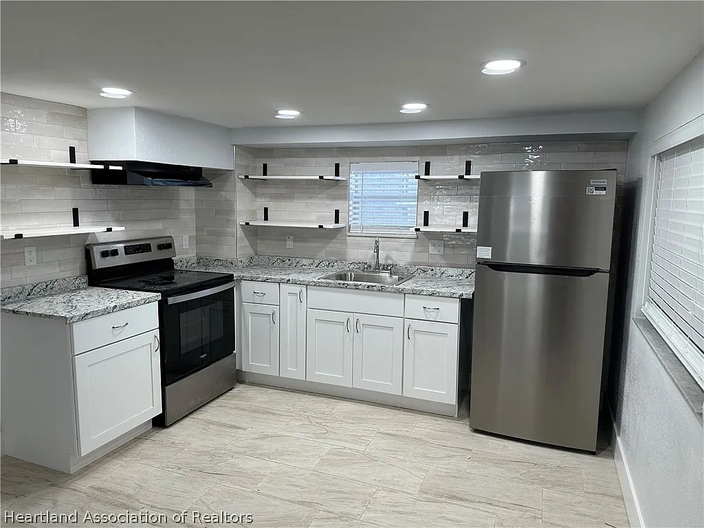 1 bed, 1.0 bath, 800 sqft, $1,100 — Photo 3