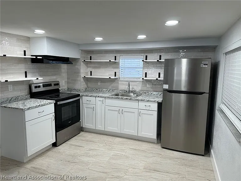 249 S Commerce Ave #109 — Photo 3