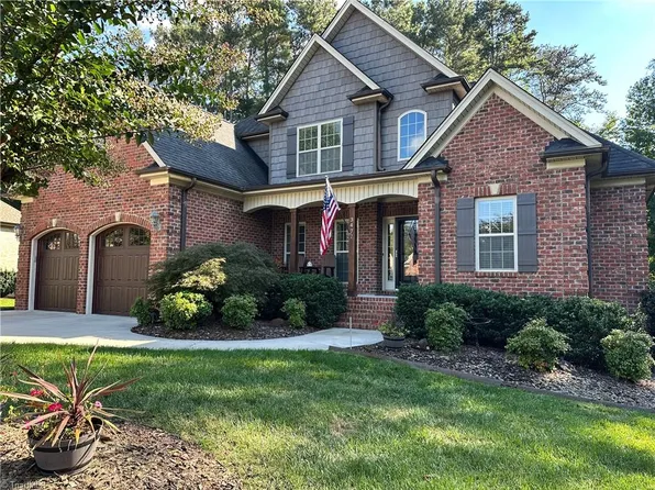 347 Kiawah Island Dr, Winston Salem, NC 27107
