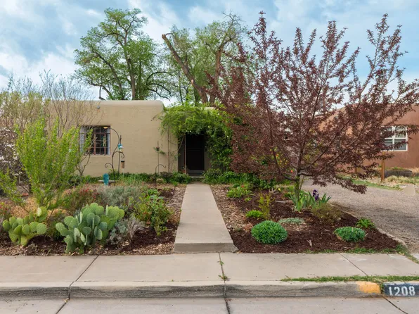 1208 Lead Ave SW, Albuquerque, NM 87102