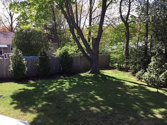5th image of 105 Puritan Dr