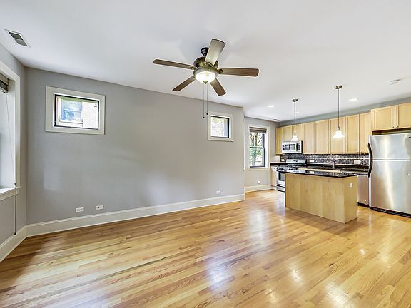5th image of 7633 N Greenview Ave APT 1W