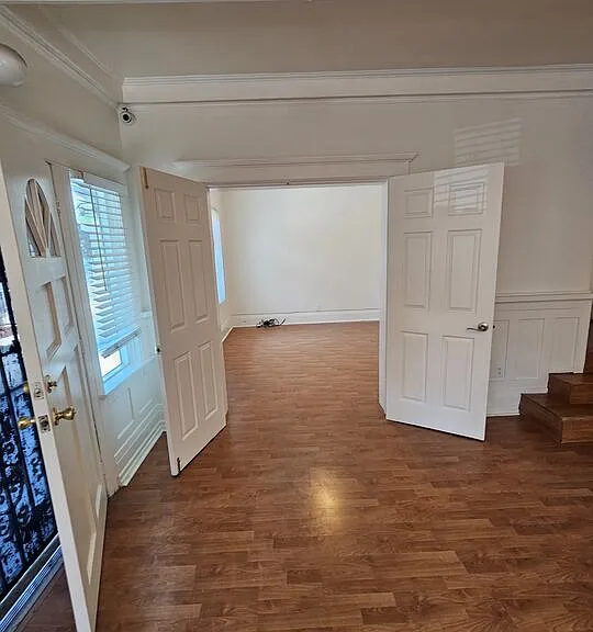 1822 S Oxford Ave — Photo 4