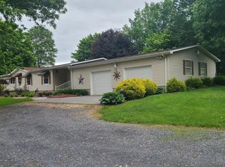 20885 Seneca Trl N, Maxwelton, WV 24957