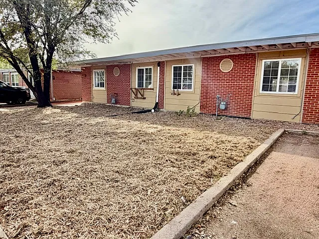 2 bed, 768 sqft, $1,400 — Photo 1