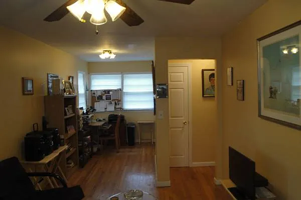 Gordon Ave — Photo 5