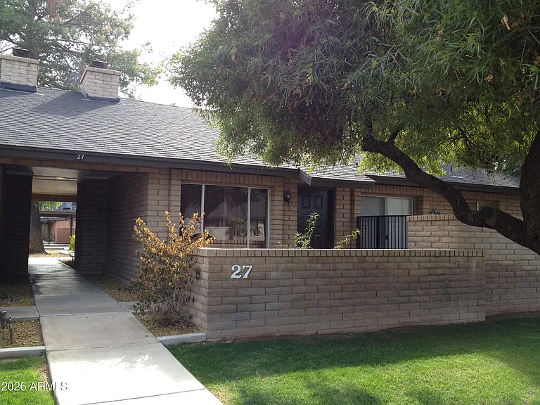 27 W Concorda Dr #101 — Photo 1