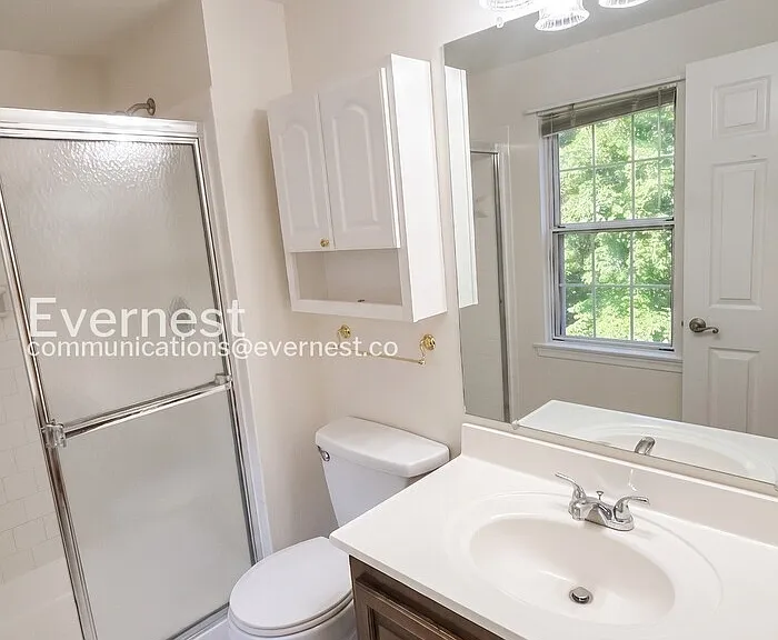 11829 Parliament Dr — Photo 14