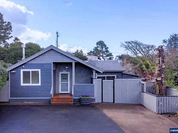 1626 NW 21st St, Lincoln City, OR 97367