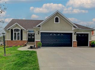 2901 Wilshire Ct, Saint Joseph, MO 64506