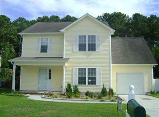 305 Providence Dr, Jacksonville, NC 28546