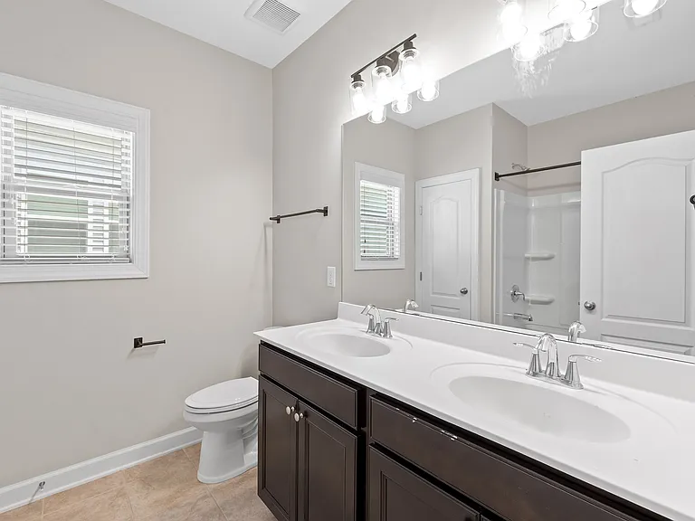 1004 Tarsnet Ln — Photo 40