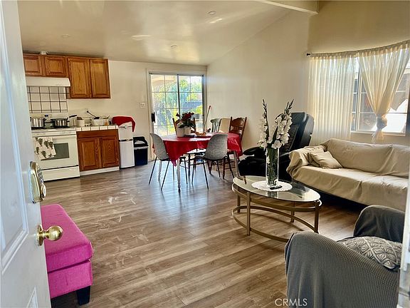 2nd image of 38657 Lilacview Ave