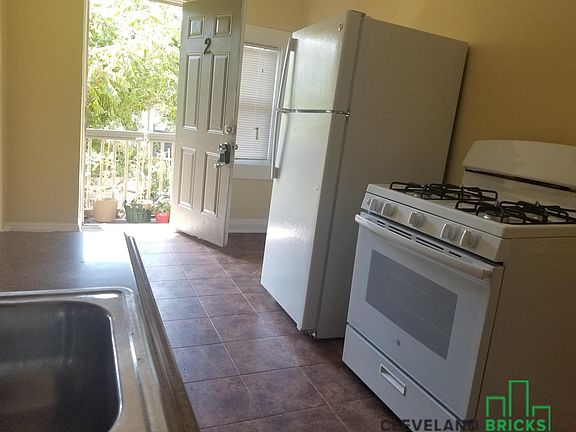 2nd image of 1912 W 65th St #2