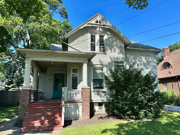 1719 Bay St, Saginaw, MI 48602