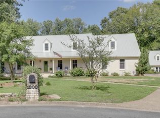 1300 Barbara Ct, Chesapeake, VA 23322