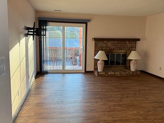 3rd image of 3019 SW Maupin Ln