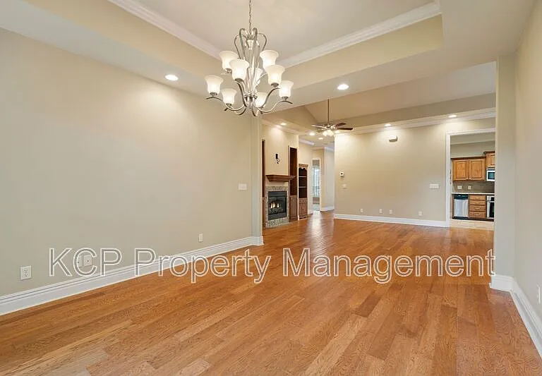 60 Jeffrey Way #1 — Photo 13
