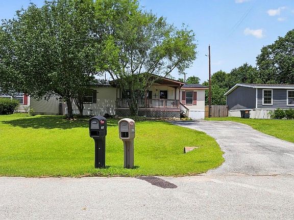 3rd image of 31207 Wide Oak Cir