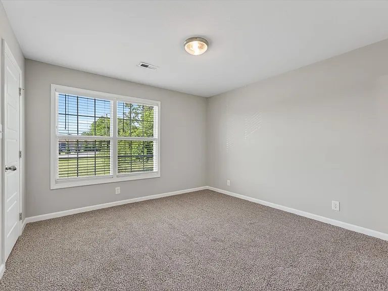 645 Stowe Ct #C — Photo 32